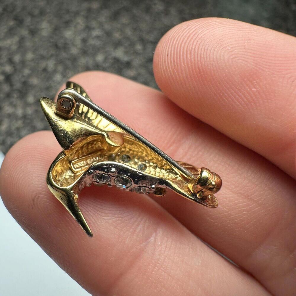 Krementz Rhinestone Hummingbird Bird Gold Tone Tiny Brooch Pin Signed - Picture 6 of 9